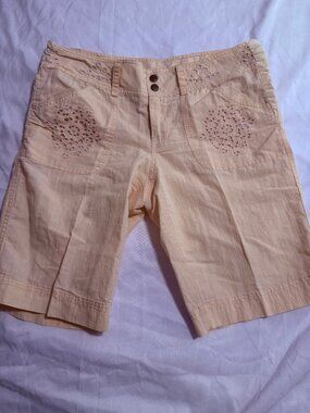 Cache Y2K Womens Shorts Size 4 Cream Embroidered